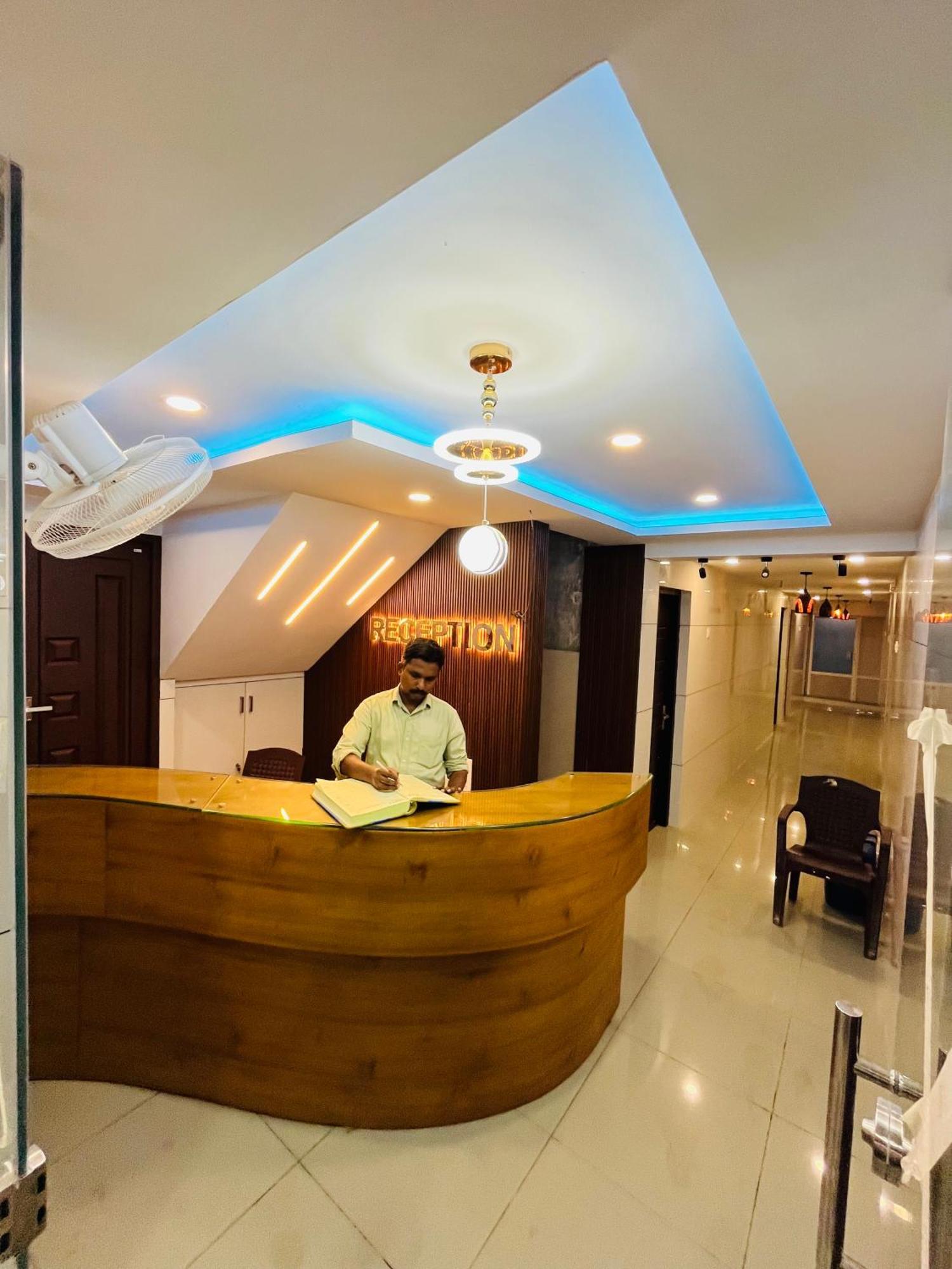 Priya Lodge Kozhikode Exterior photo